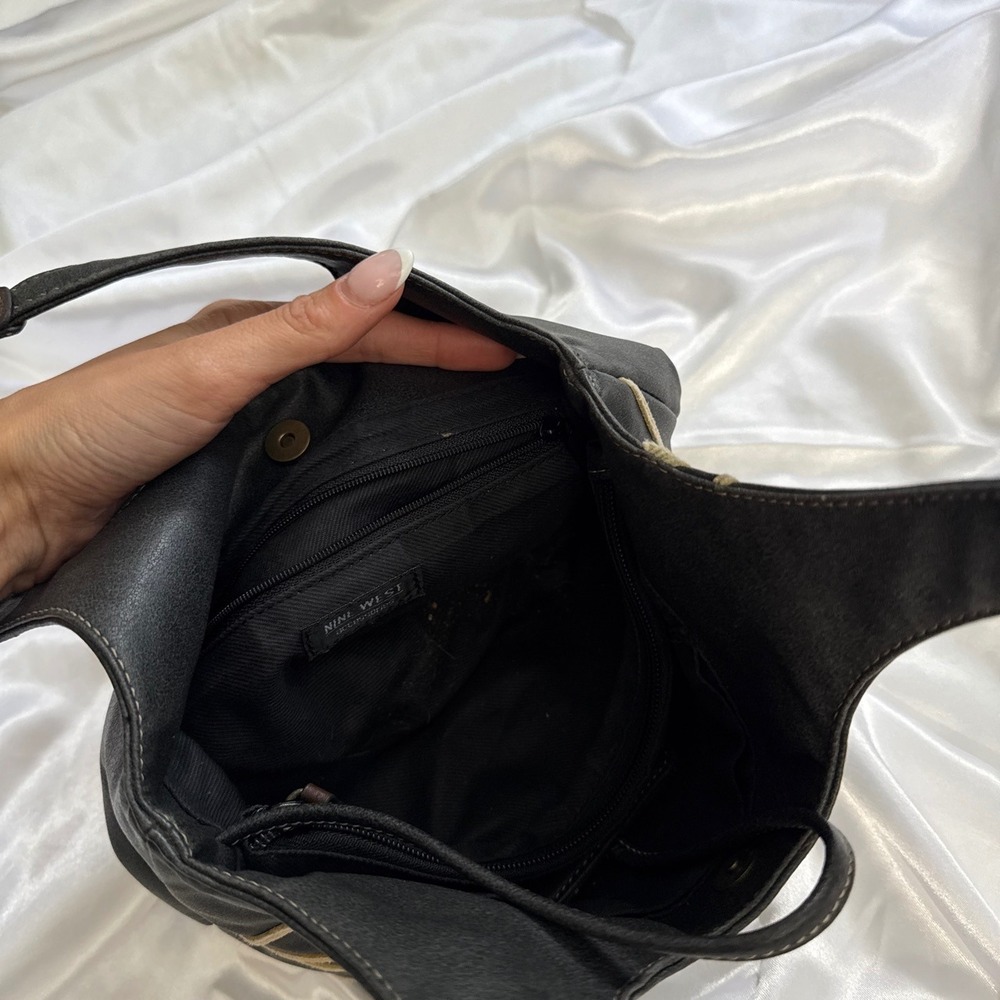 Nine West Black Faux Leather Leaf Embroidered Hobo Bag Mini Handbag Y2K - Picture 4 of 5